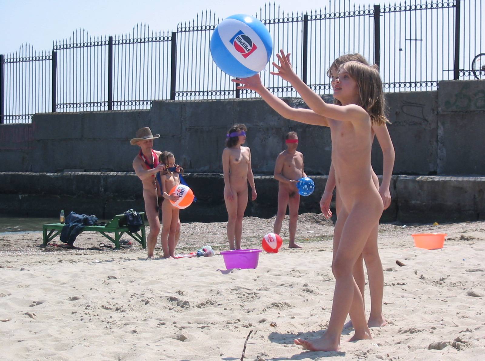 Beach Wall Kids Ball Game - 1