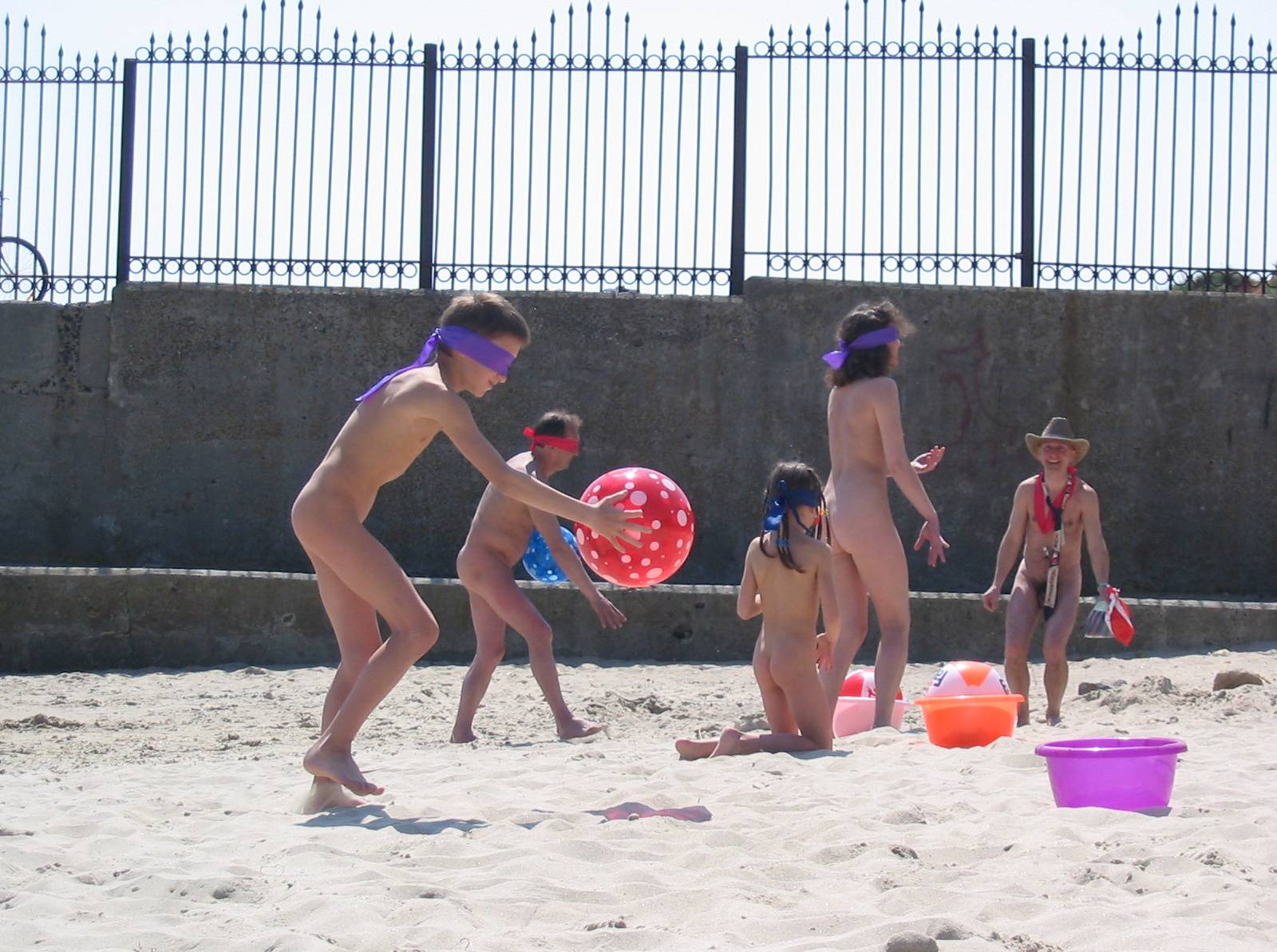 Purenudism Pics Beach Wall Kids Ball Game - 2