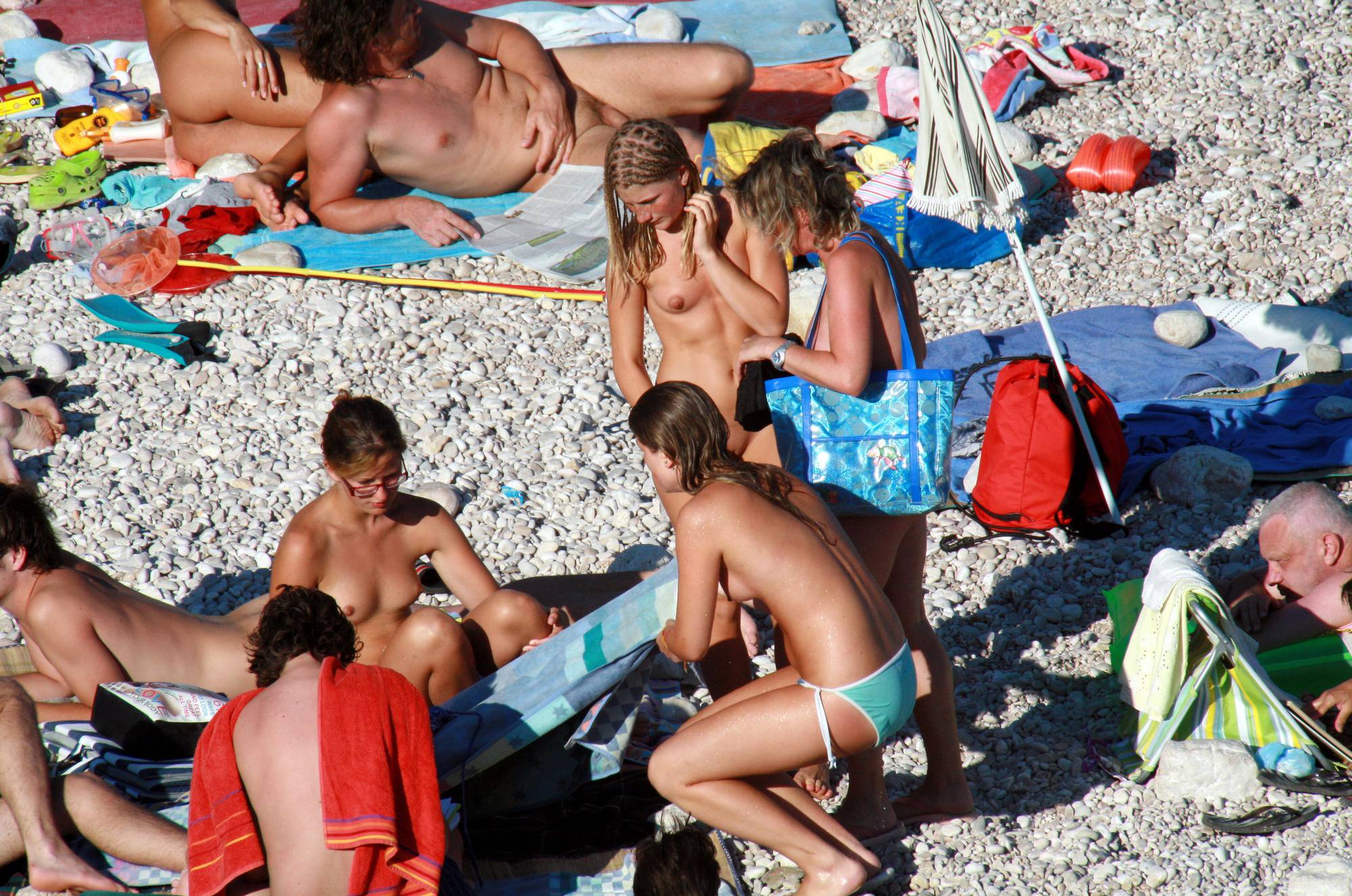 Purenudism Pics Family Nude Beach Family - 1