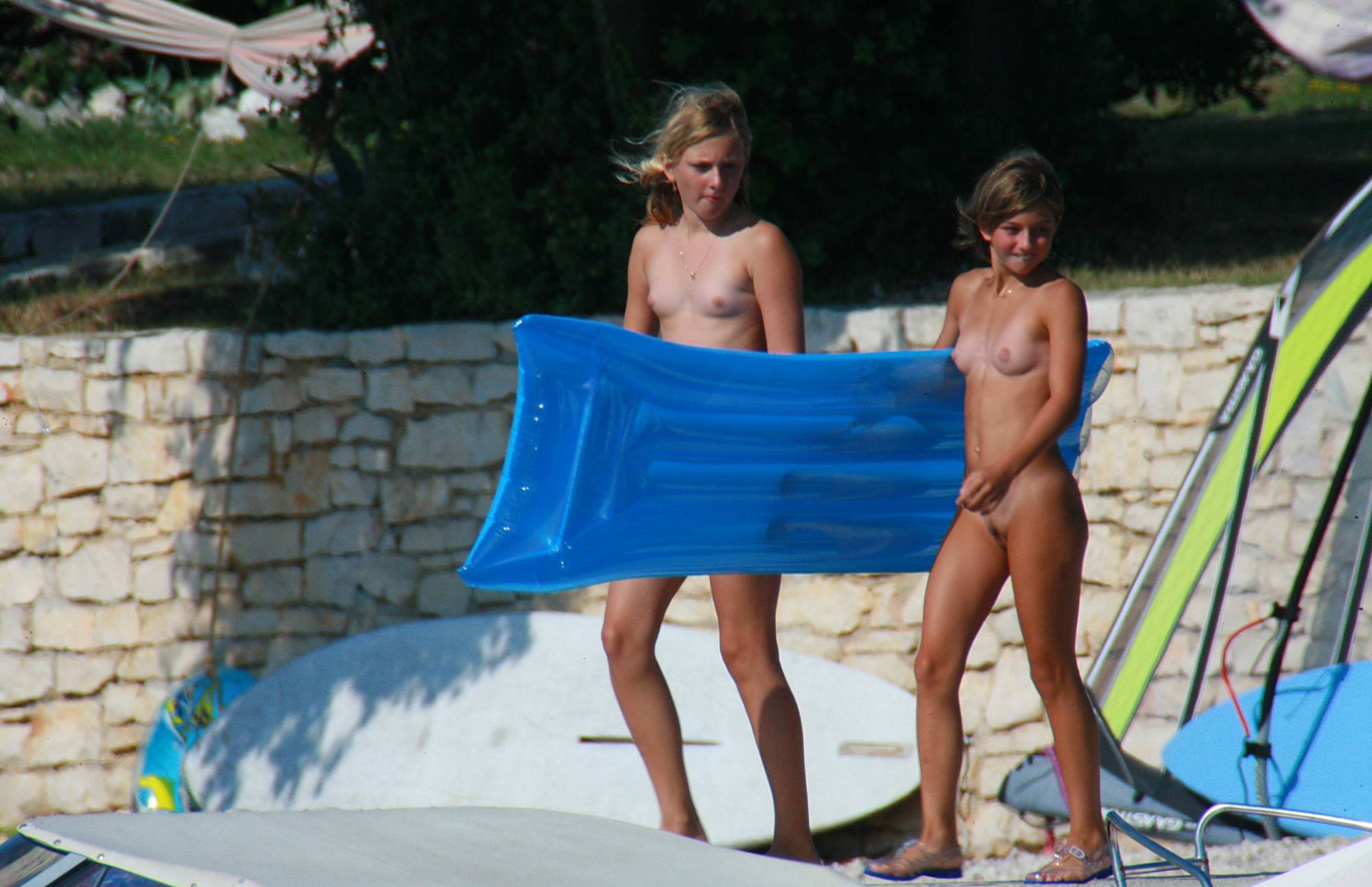 Inflatable Beach Raft Time - 1