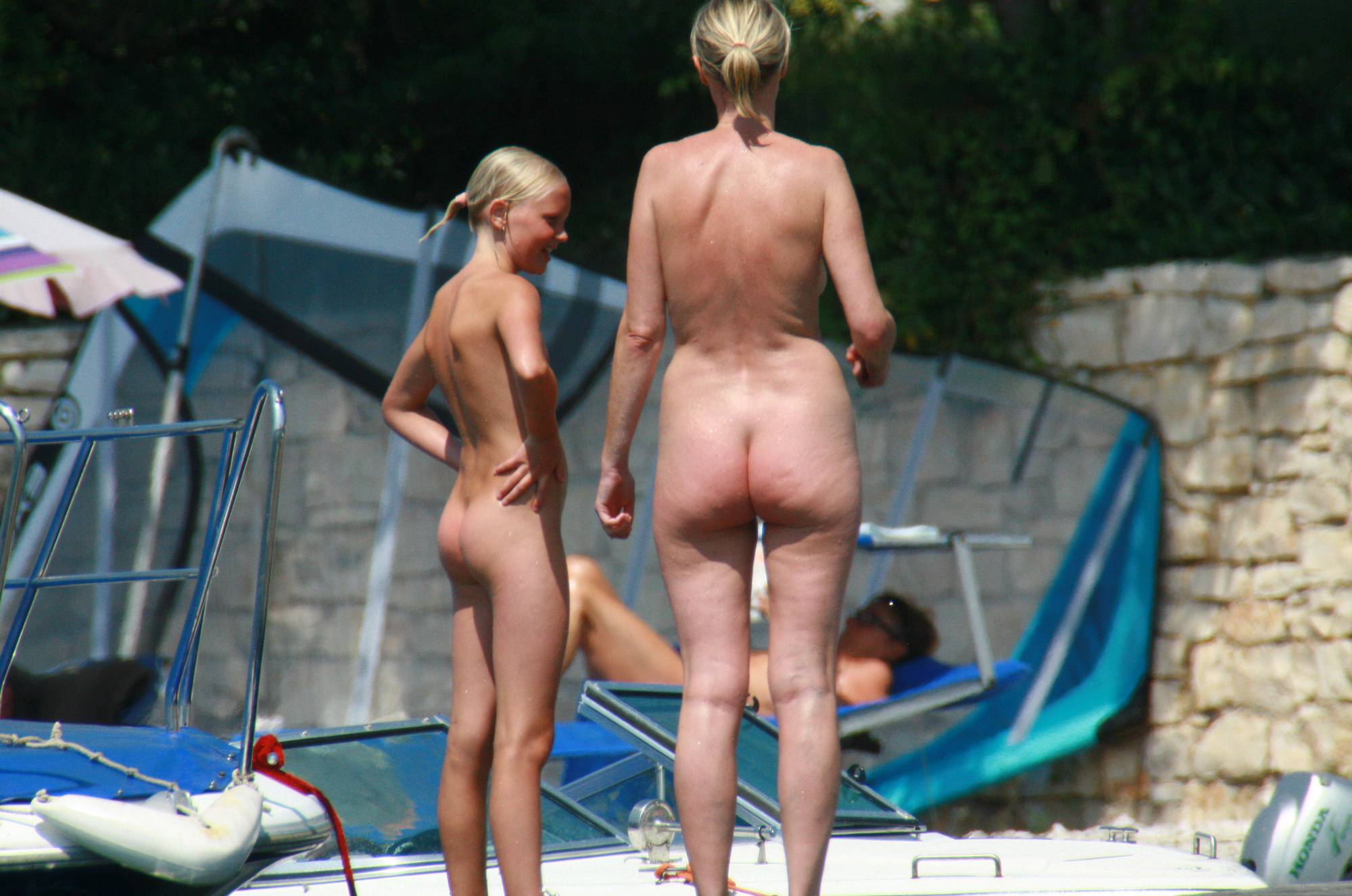 Purenudism Pics Mother and Daughters Boat - 2