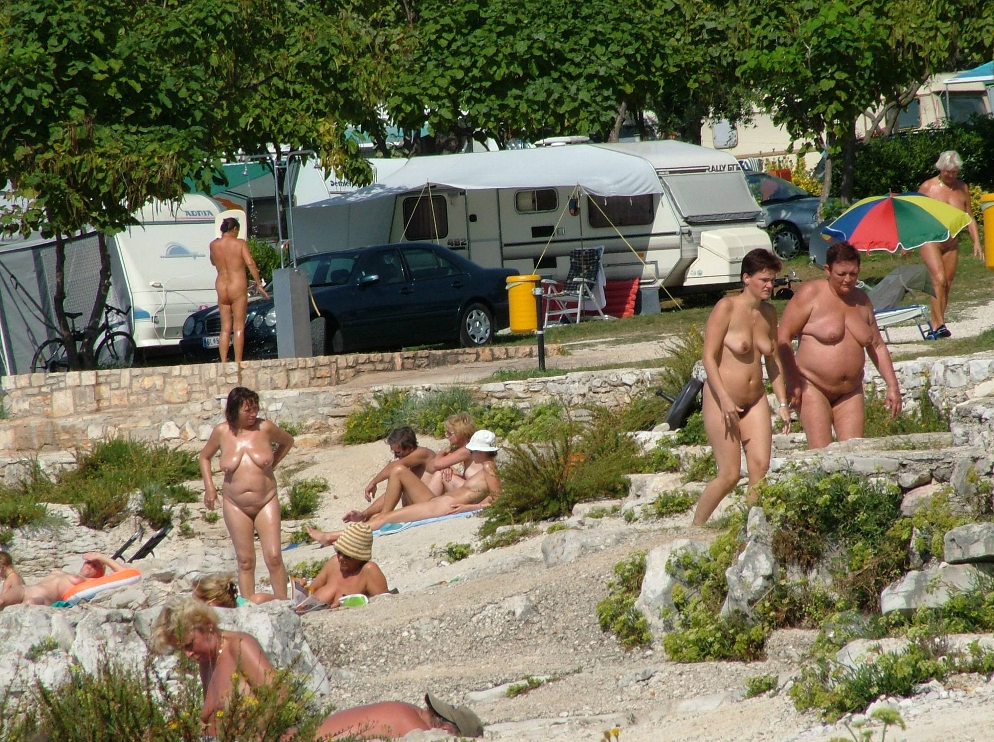 Naturist FKK Grass Shore - 2