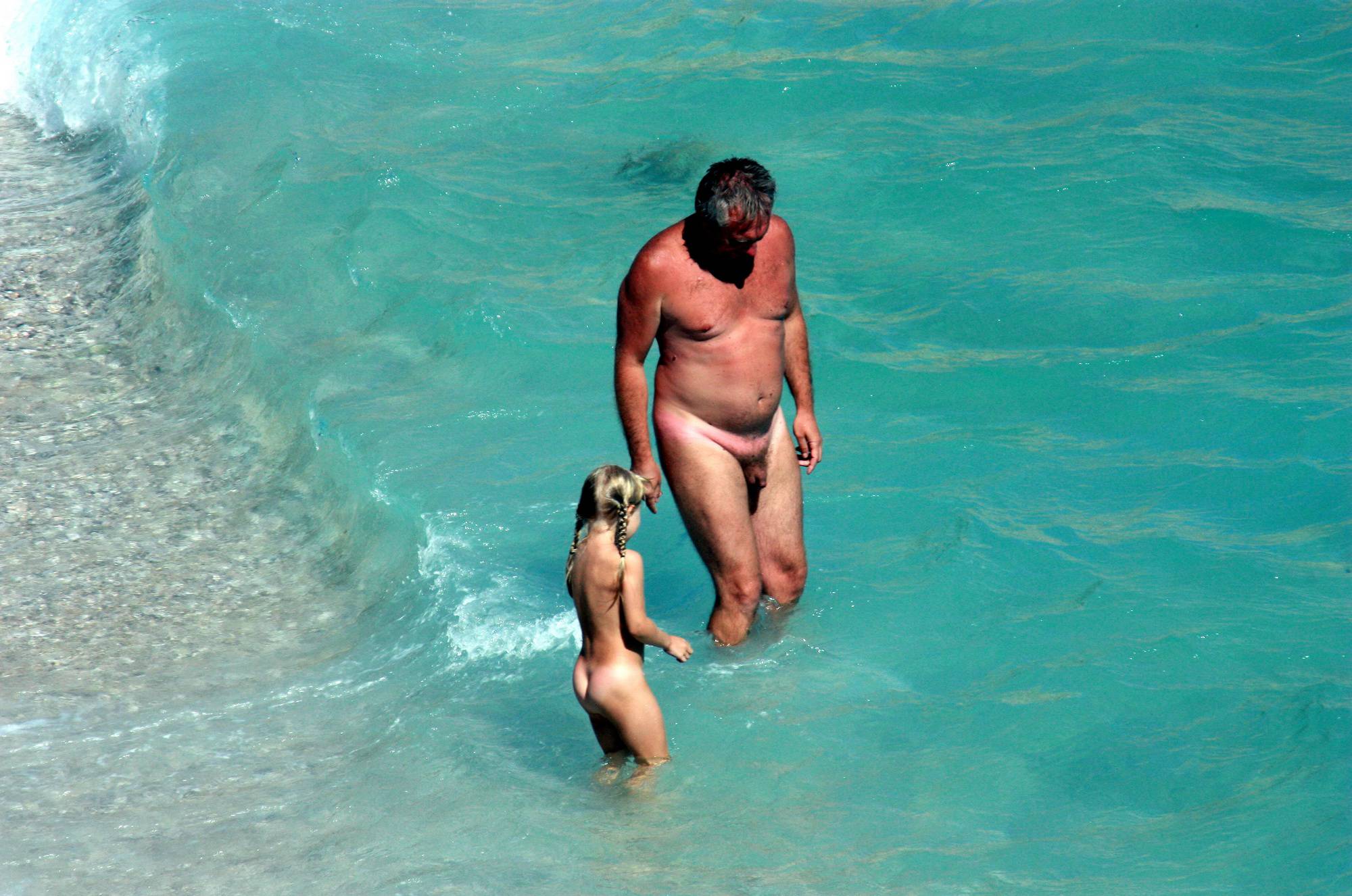 Purenudism Pics Naturist Family Skinny Dip - 2
