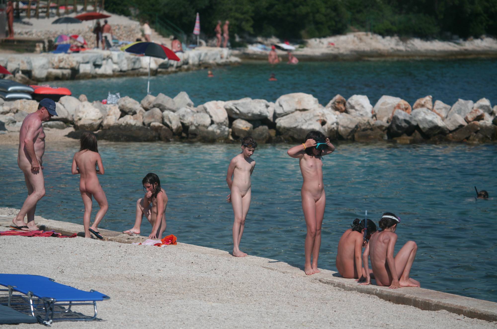 Naturist Group Shore Intro - 1