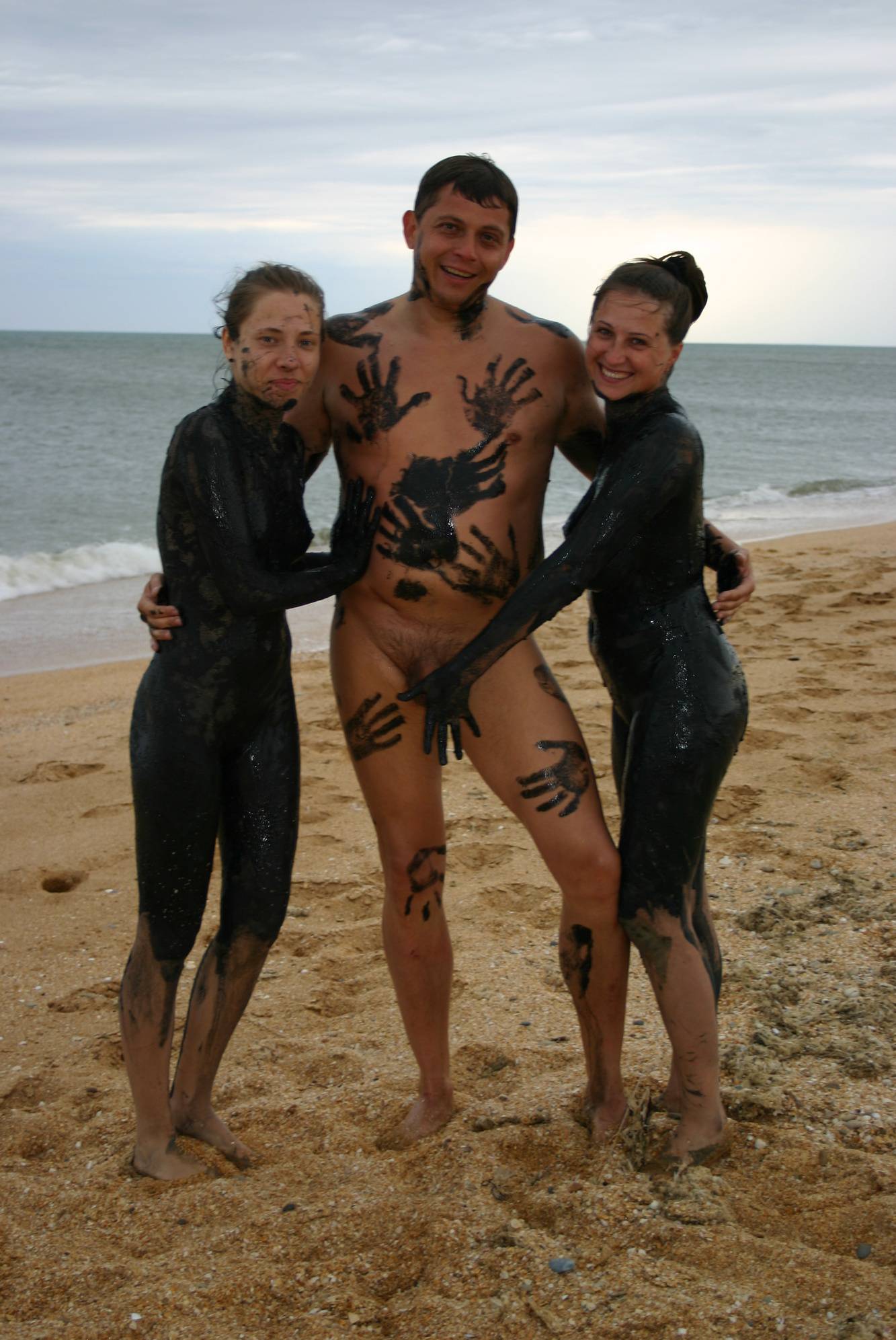Black Mud-Paint Couples - 2