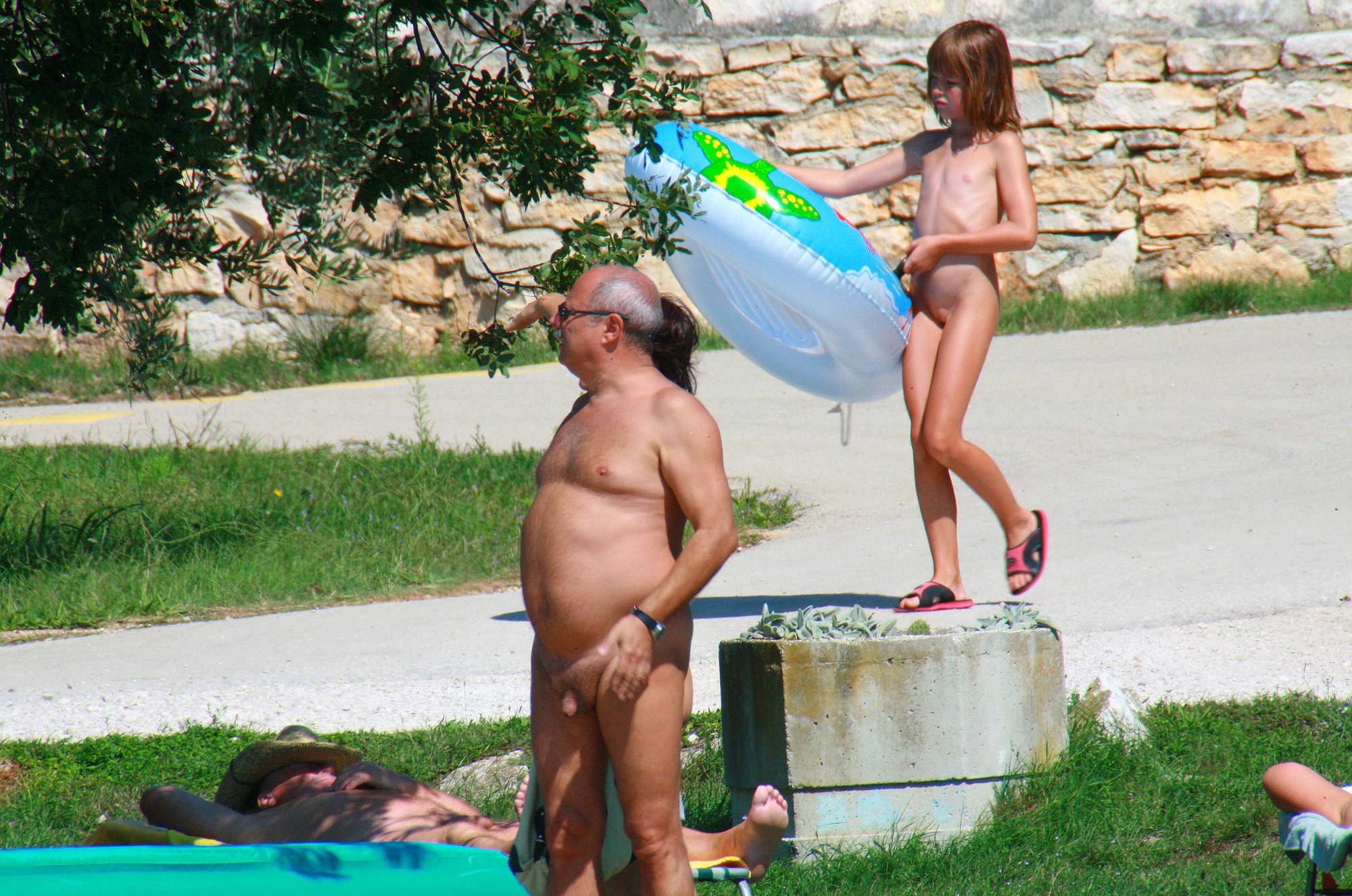 Ula FKK Park Families - 2